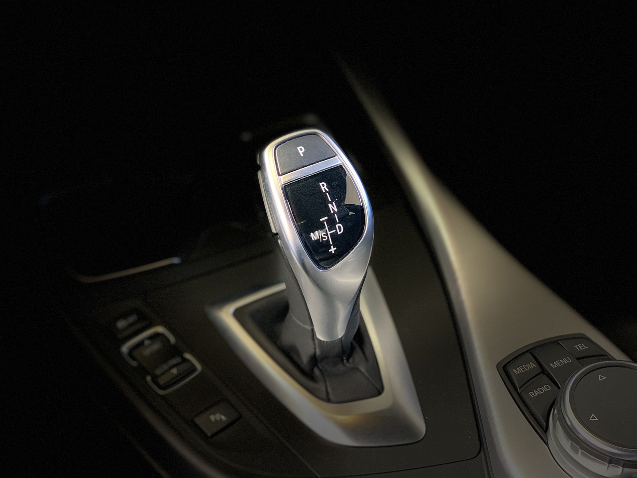 Automaat Automaatbak spoelen: Waarom zou je het doen? - Auto Service Polder